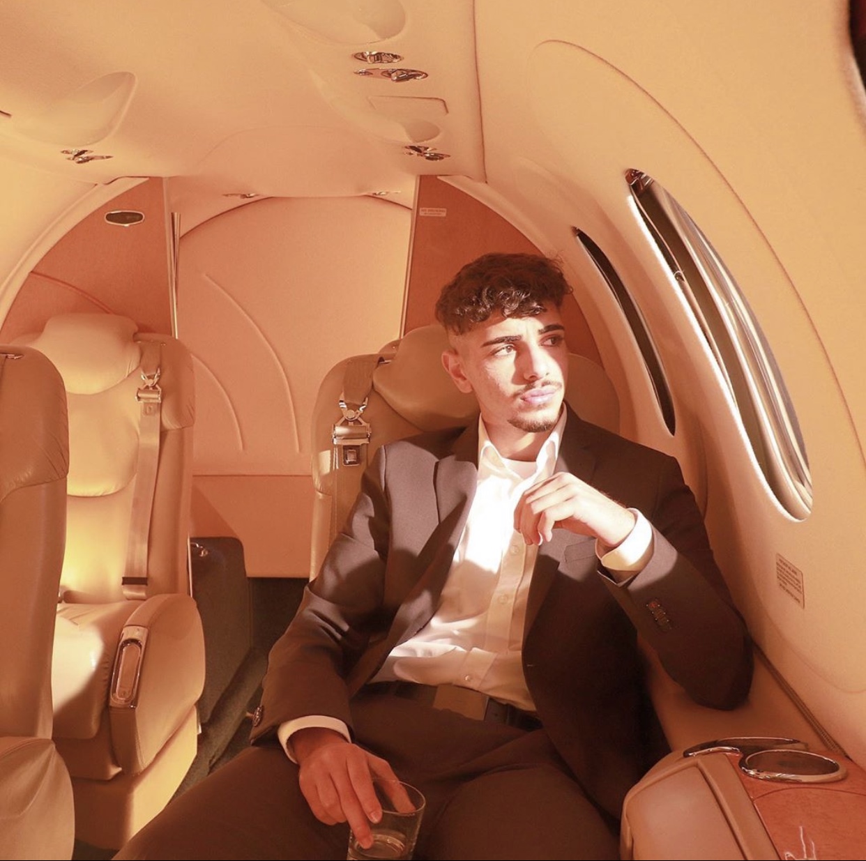 Geschäfts- und Passagierflüge